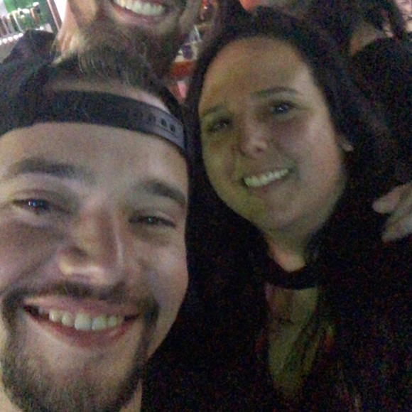 Meet your Posher, Sara - Picture 1 of 1